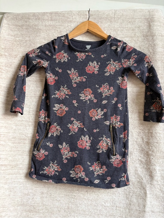 Old Navy Other - Girls Long Sleeve Floral Grey Dress with Pocket Zippers by Old Navy Size 5T